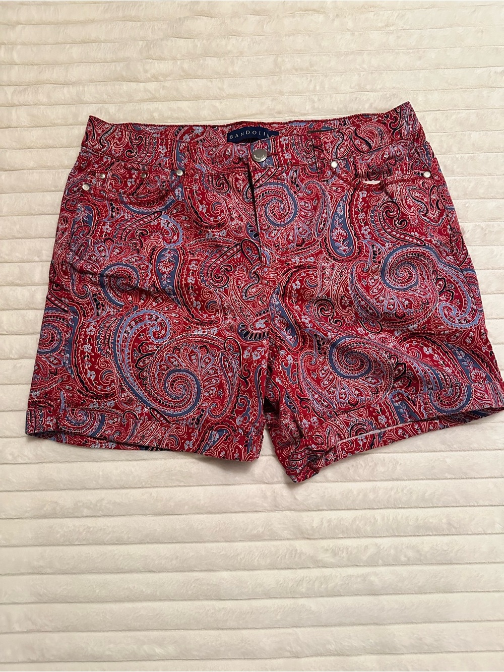 Bandolino Red Paisley Print Women’s Bermudas
